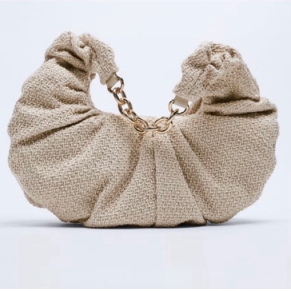 New with tags! Zara tweed oval bag with chain